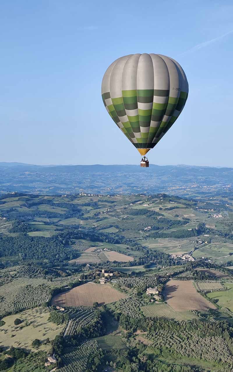 hot-air-balloon-flight-PRIVATO-TUSCANY-BALLOONING-.jpg